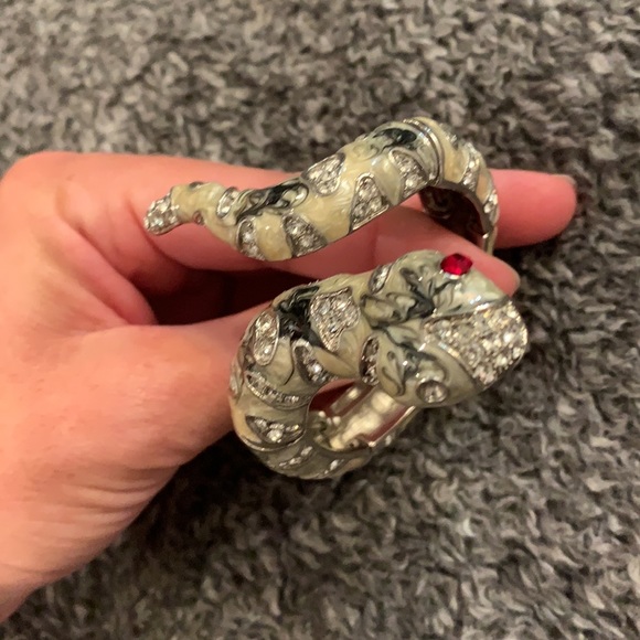 Beautiful Snake Bracelet - Picture 5 of 7